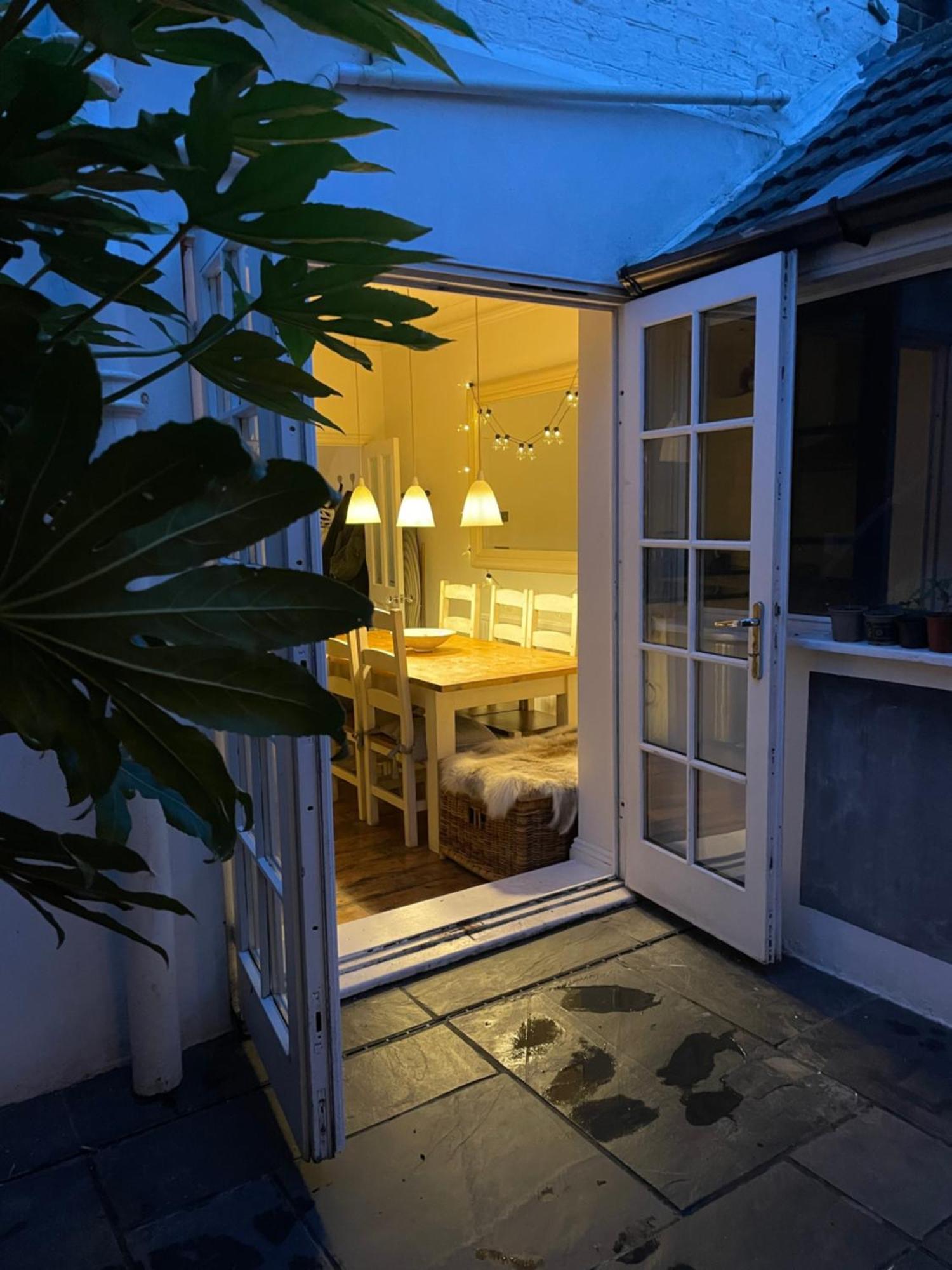 3 Bed Home Sleeps 6 Free Parking Hove Extérieur photo